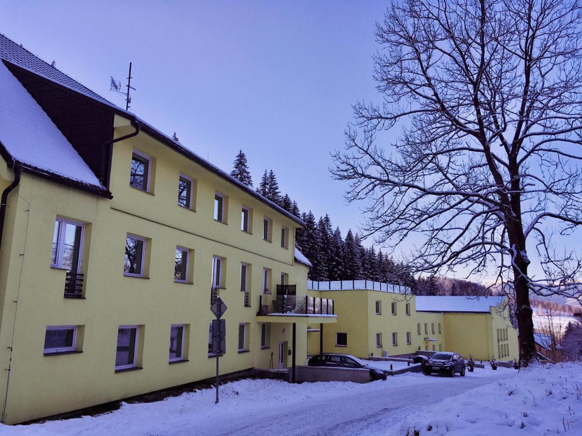 Black & White Apartments, Mytinka, Jeseník Εξωτερικό φωτογραφία
